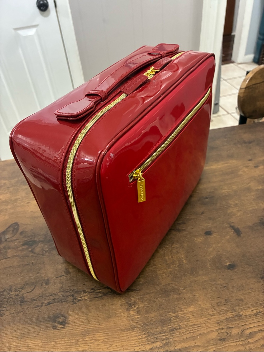 Estée Lauder Red Cosmetic Travel Bag - Picture 2 of 15